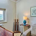 Golden Luxe - Penthouse Immersed In The Park Private Parking 아파트